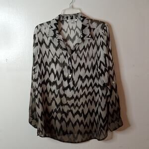 Quintessential Women's Black Geometric Print Blouse. Large. Office, Dressy